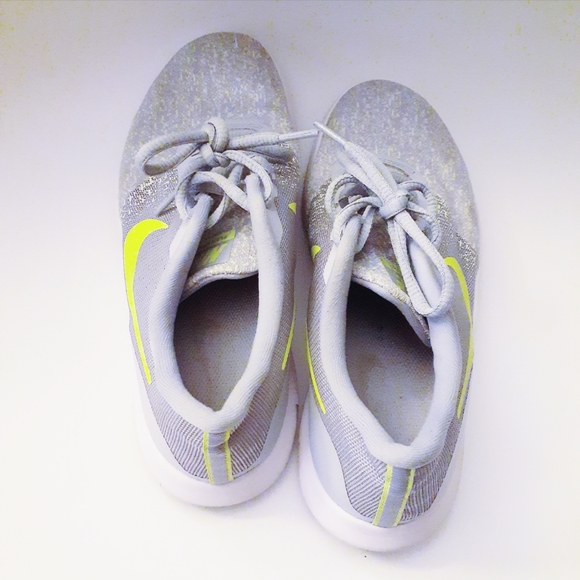 Nike Flex Neons - Picture 6 of 7